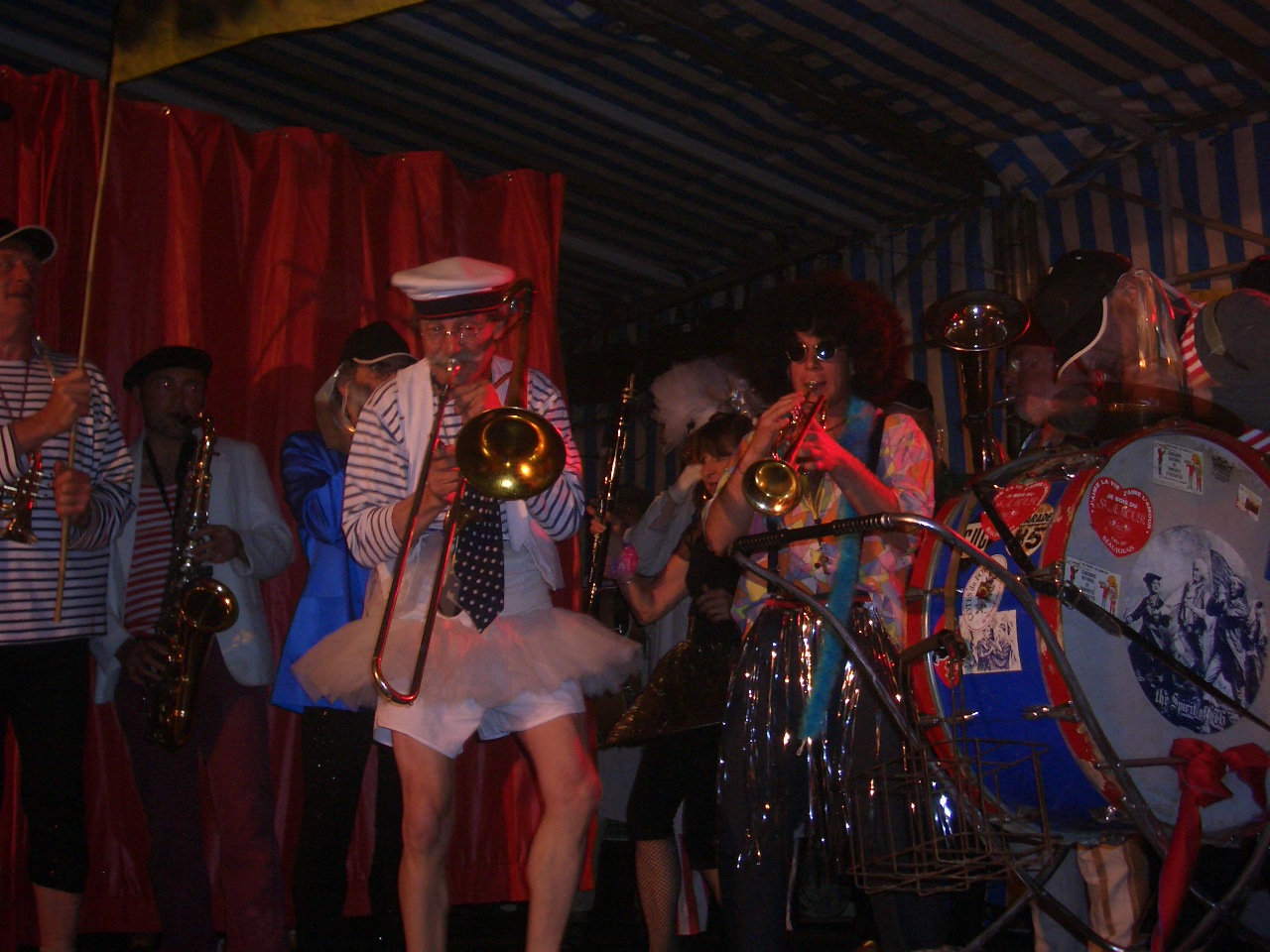 VIC-FEZENSAC Concours fanfares Pentecôte 2005 093